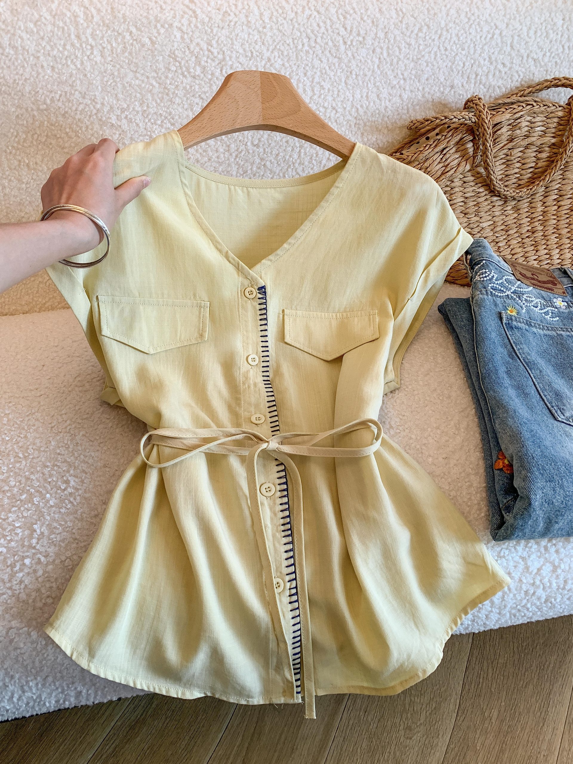 Korean V-Neck Tie-Waist Sleeveless Shirt Women Summer Loose Slimming Versatile